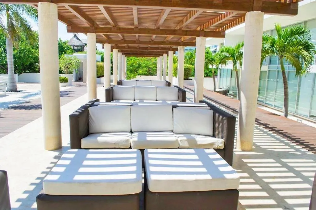 Excellent 3 Bd Steps The Beach Playa del Carmen 0*,  México
