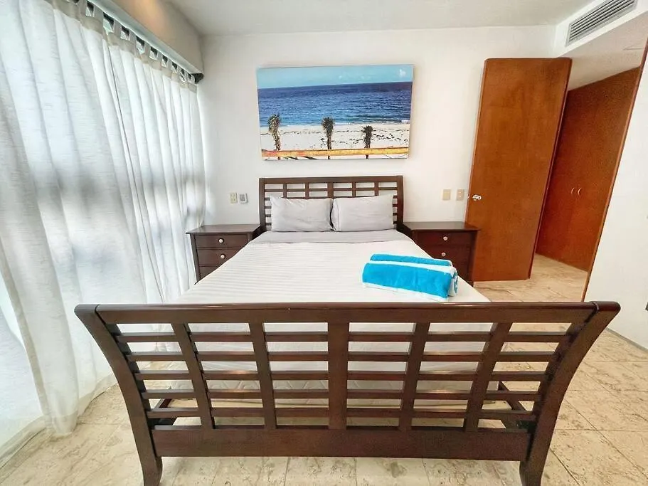 Excellent 3 Bd Steps The Beach Playa del Carmen Apartment