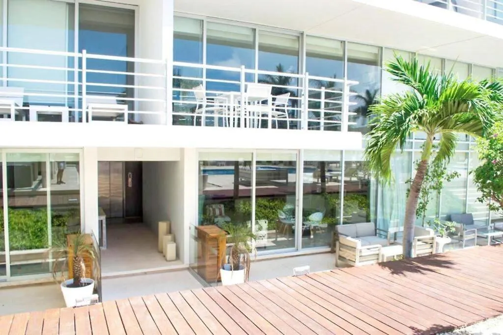 Excellent 3 Bd Steps The Beach Playa del Carmen Apartment