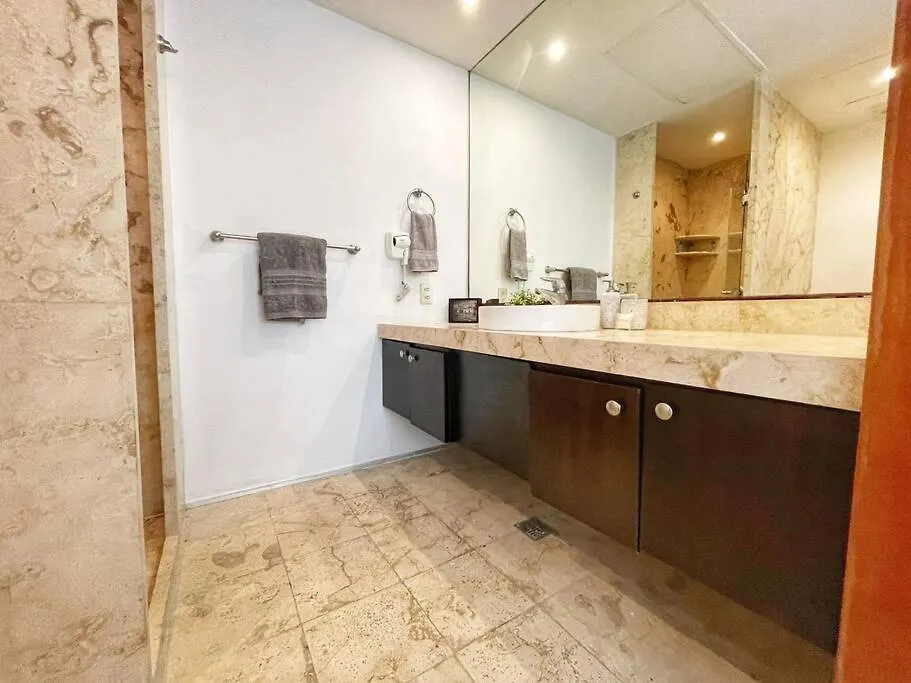 Excellent 3 Bd Steps The Beach Playa del Carmen Apartment